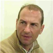 Docente universitario impartisce lezioni di diritto dell'Unione Europea, diritto internazionale pubblico e privato